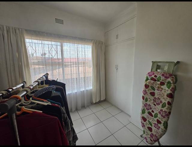 2 BEDROOM TOWNHOUSE FOR SALE IN ALBEMARLE